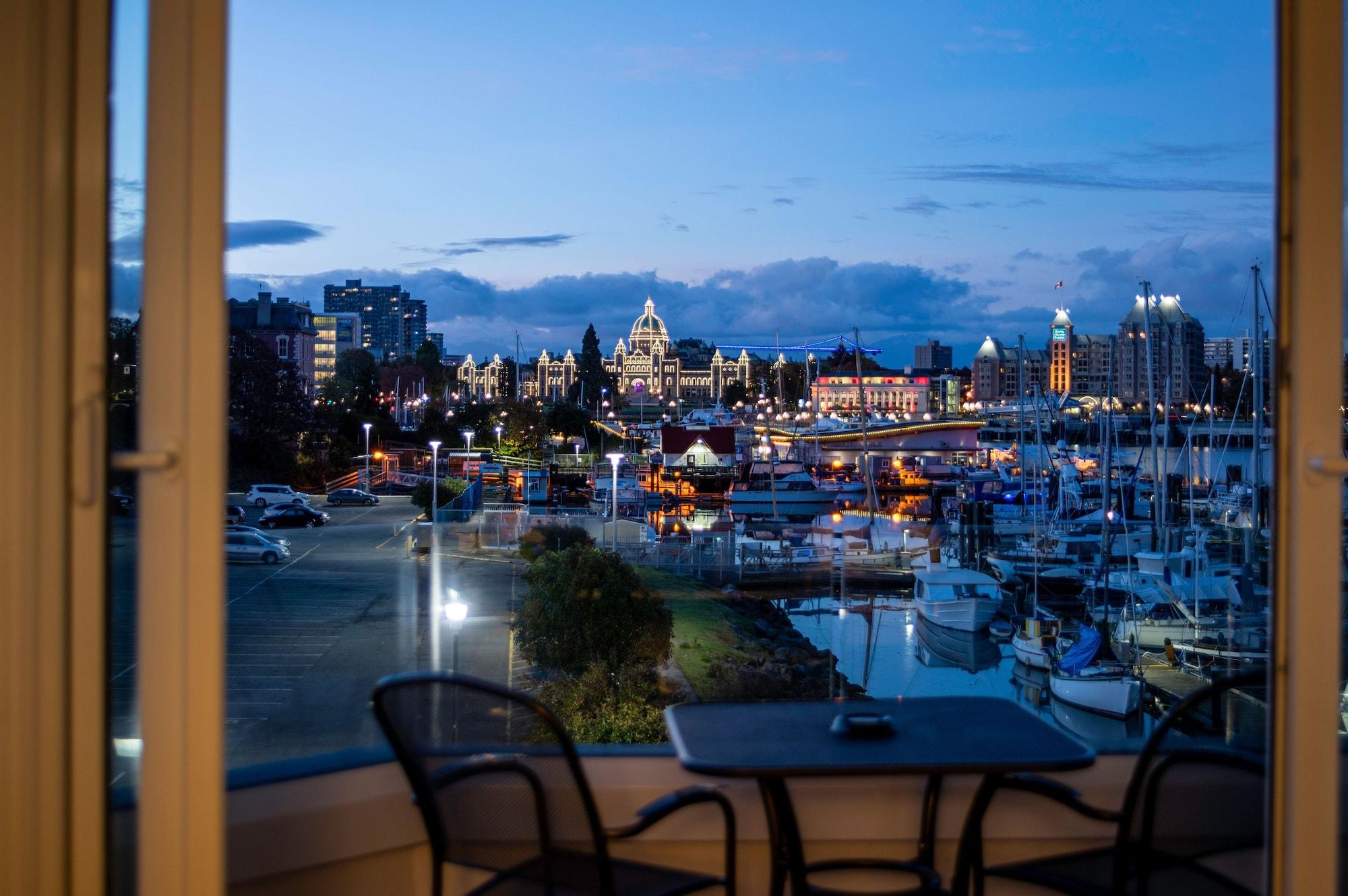 Victoria Regent Waterfront Hotel & Suites Eksteriør billede